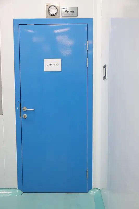 درب اتاق تمیز 3 درب اتاق تمیز هم باد